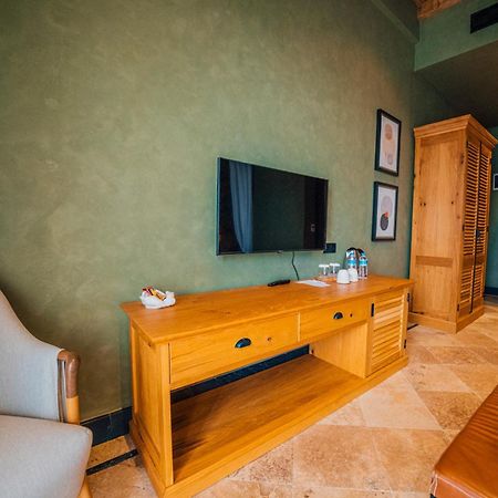 The Remote Hotel ซารีเจอร์เม ภายนอก รูปภาพ