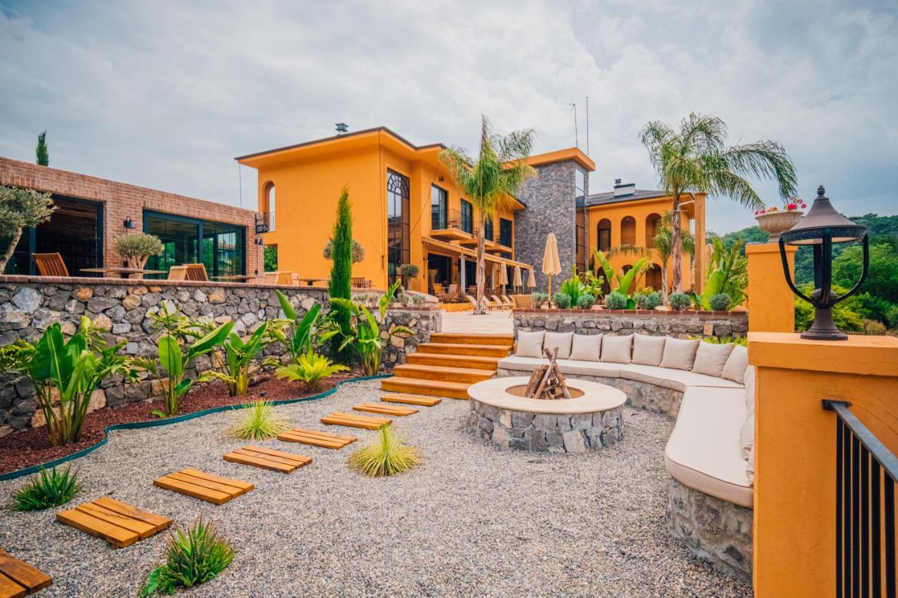The Remote Hotel ซารีเจอร์เม ภายนอก รูปภาพ