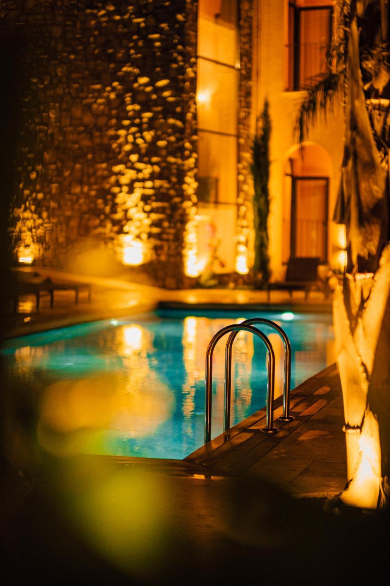 The Remote Hotel ซารีเจอร์เม ภายนอก รูปภาพ